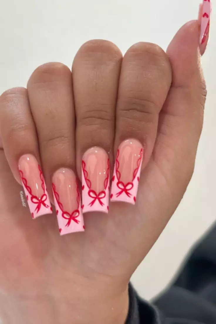 Minimal Girlie